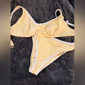 Hollister Yellow and White Bikini Set
